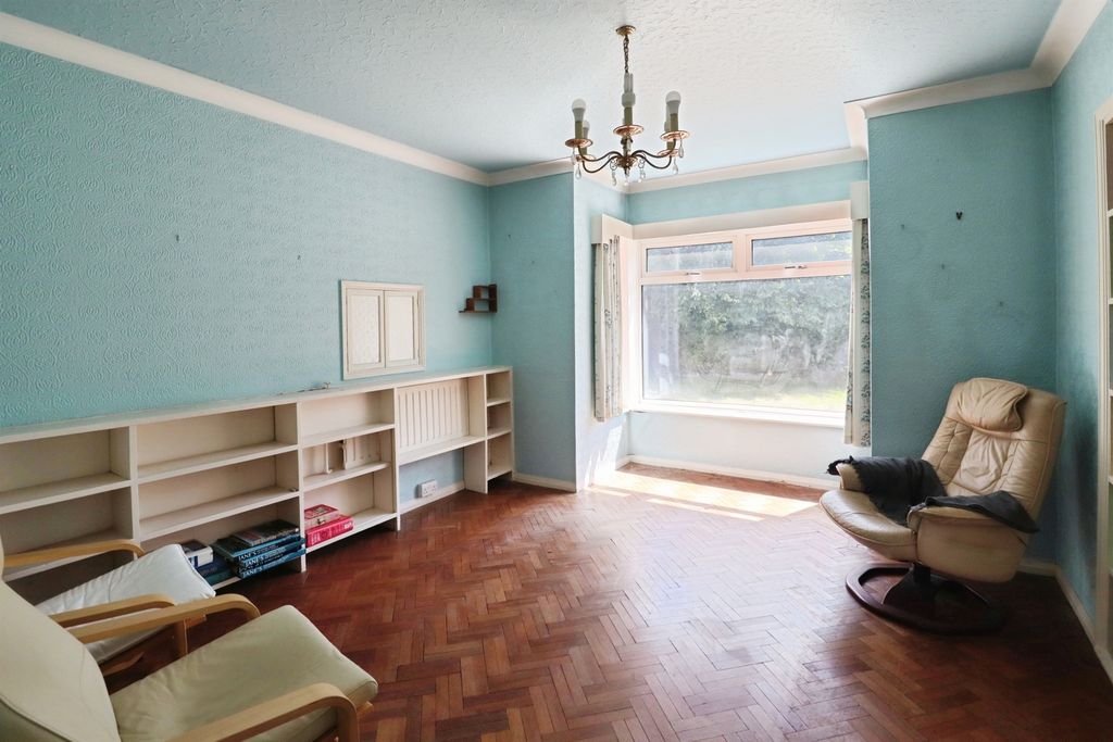 Property photo 3 of 23