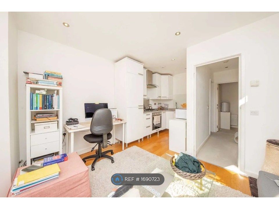 Property photo 3 of 7