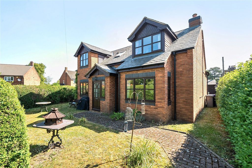 Property photo 1 of 19 Rectory Cottage