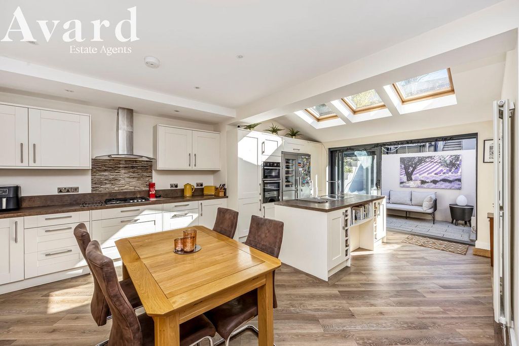 Property photo 1 of 22 9.Jpeg