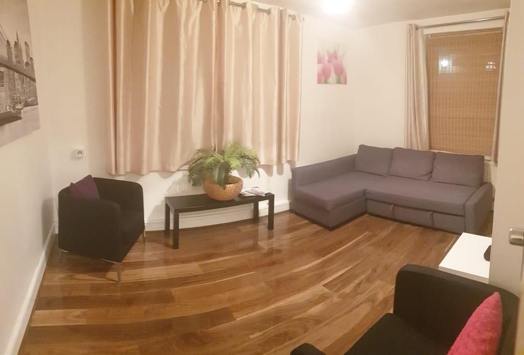 Property photo 1 of 4 F5Bde28d-E21B-465F-9539-6333Dce37312