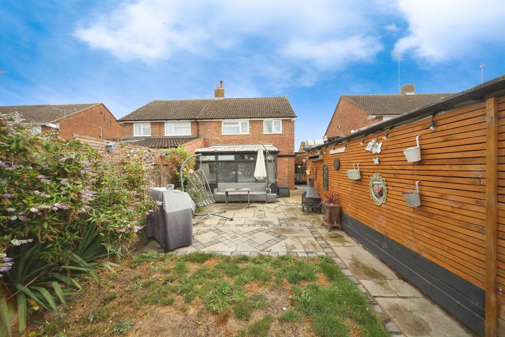 Property photo 2 of 16