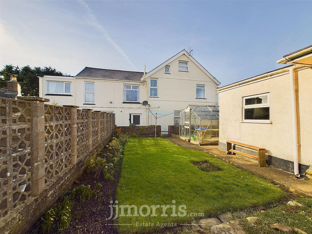 Property photo 2 of 20 Cam02122G0-Pr0220-Still037.Jpg