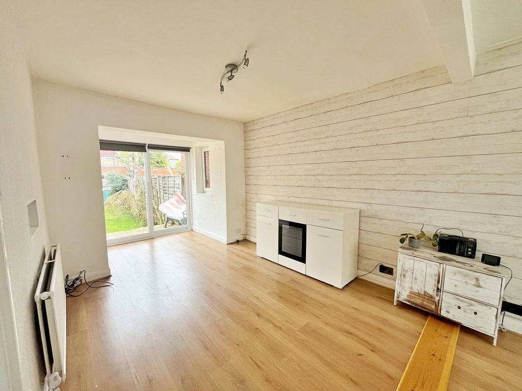 Property photo 2 of 12 Photo 11