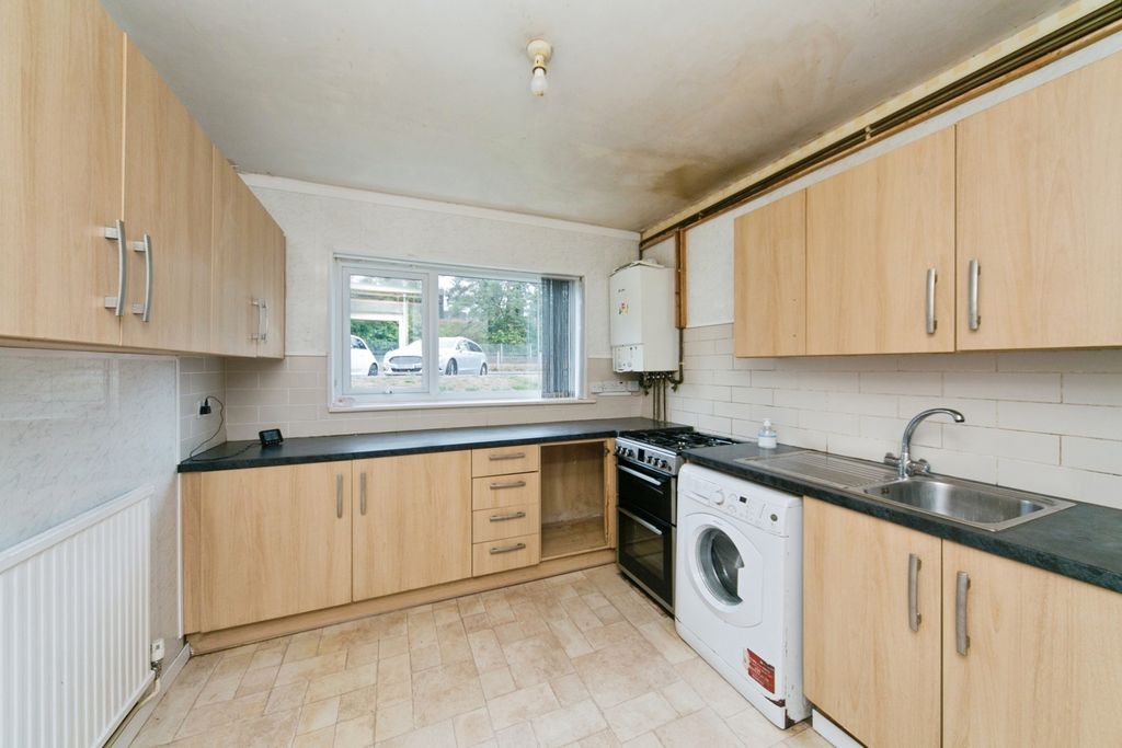 Property photo 3 of 13 Pbox-Img.Jpg