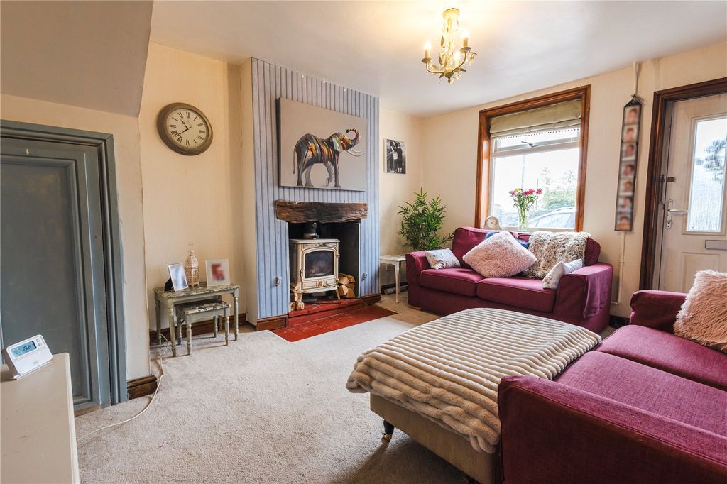 Property photo 2 of 25 Picture No. 08