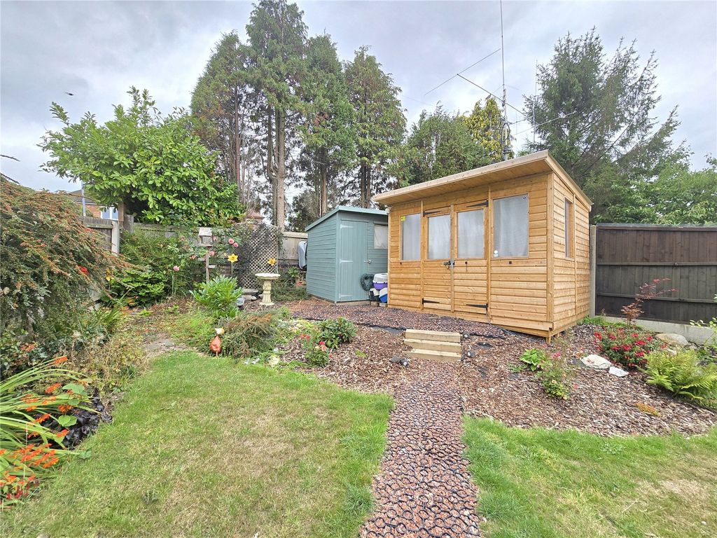 Property photo 2 of 16 Picture No. 29