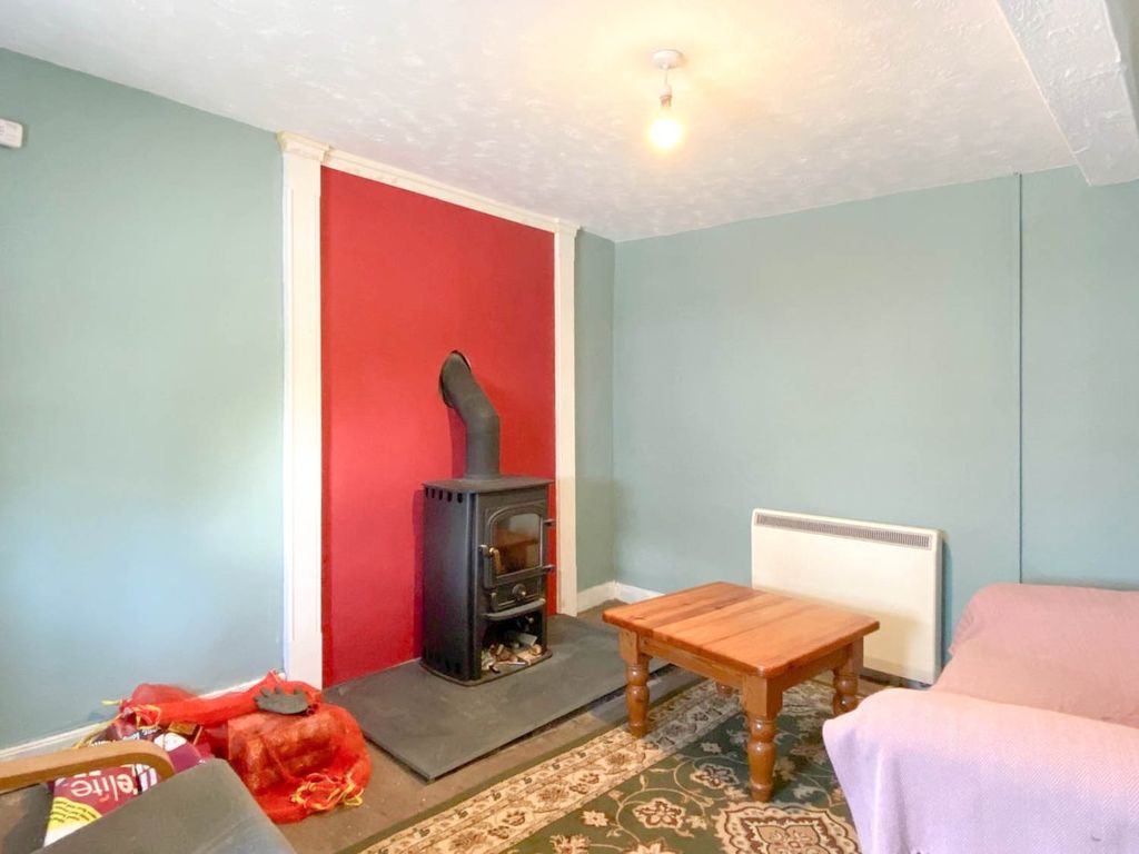 Property photo 2 of 28