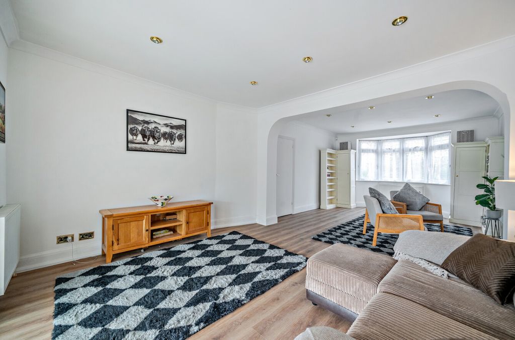 Property photo 3 of 19 1440236-16-69d79A...