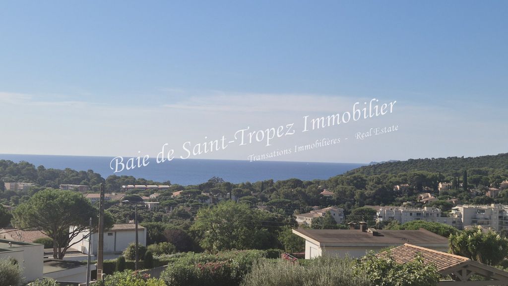 Property photo 1 of 23 Villa Sea View