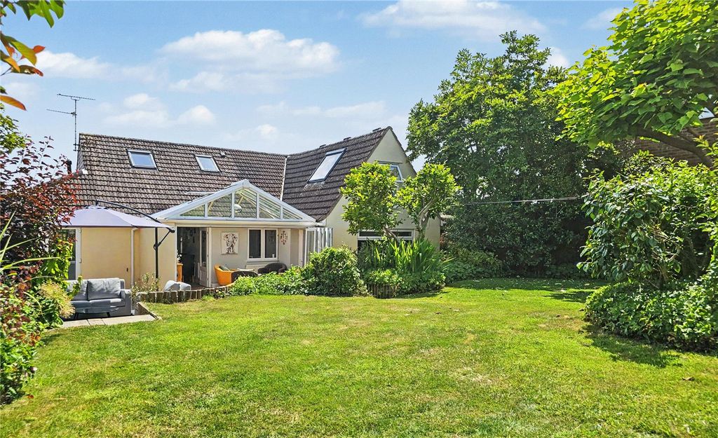 Property photo 2 of 42 Picture No. 48