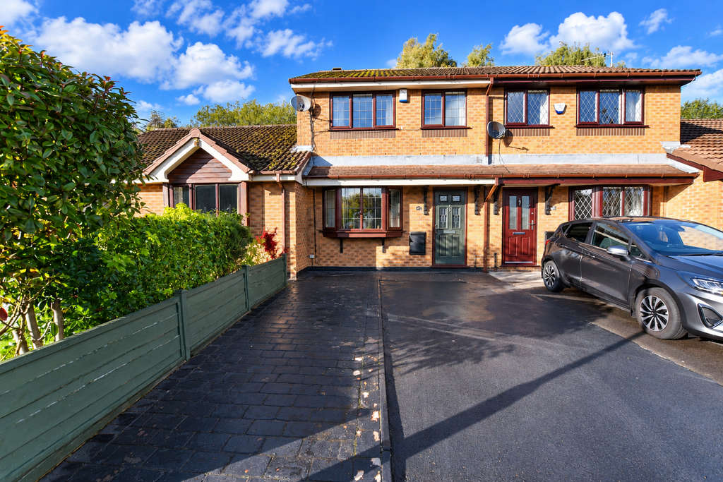 Property photo 1 of 17 Photo 6