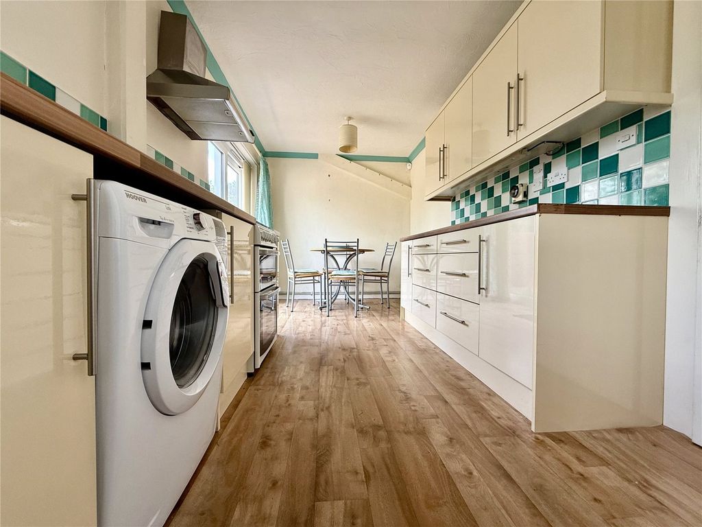 Property photo 3 of 17 Picture No. 04