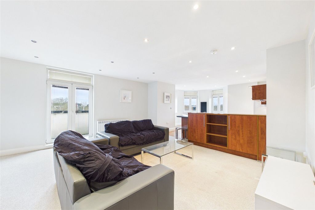 Property photo 1 of 9 Picture No. 01