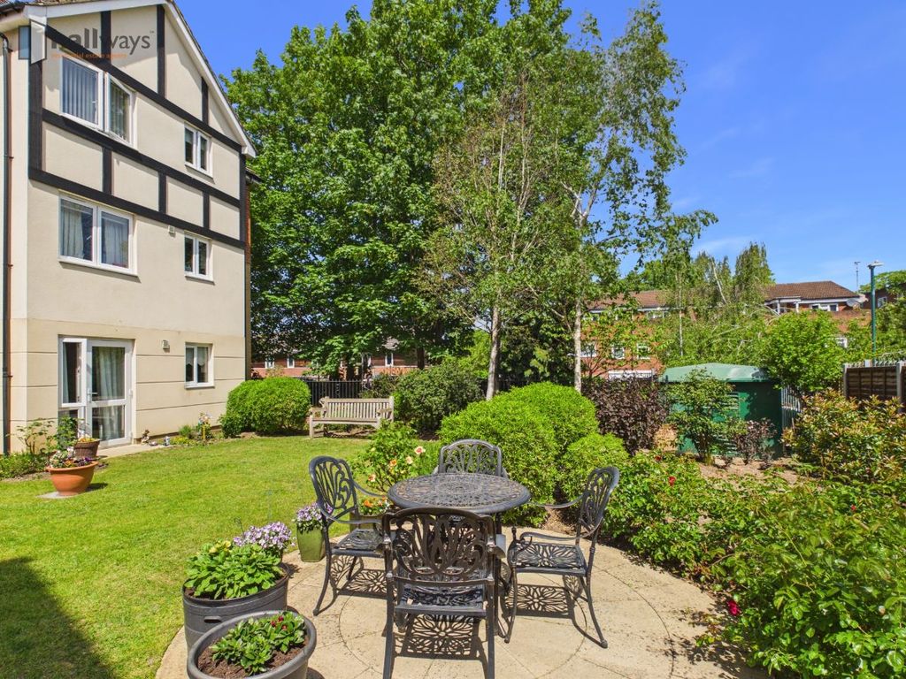 Property photo 1 of 20