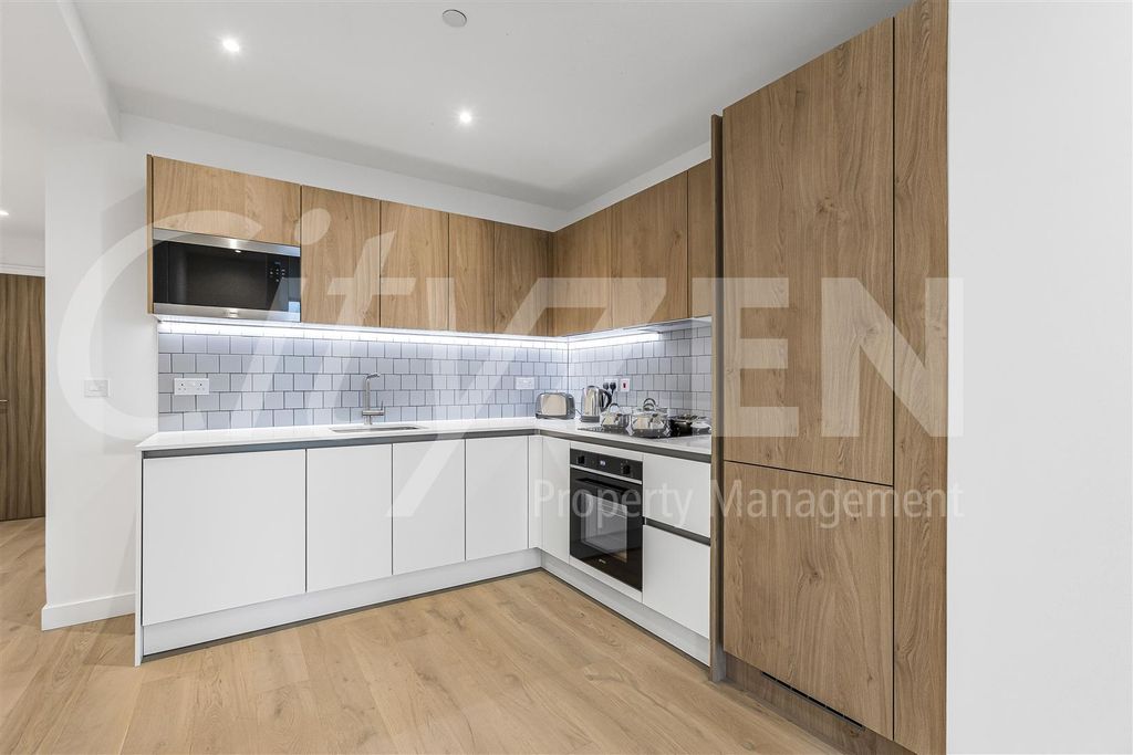 Property photo 2 of 45 Kitchen