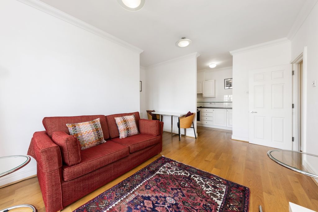 Property photo 2 of 9 Reception Room (1)