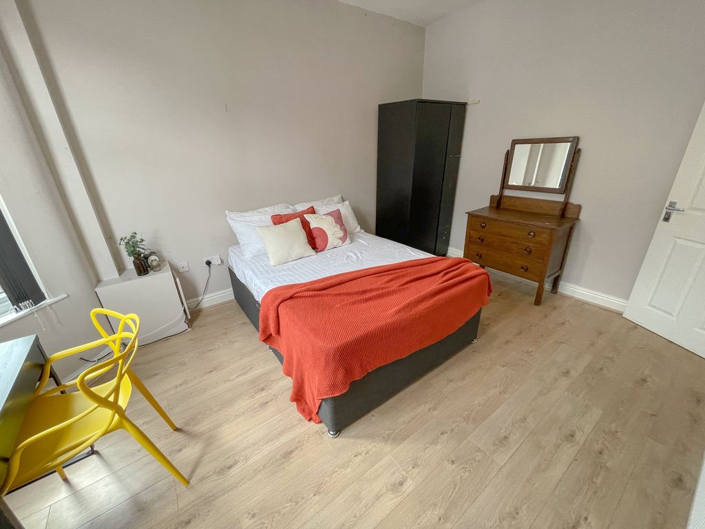 Property photo 2 of 7 62 Ling(4)