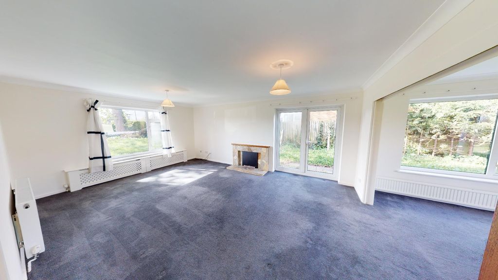 Property photo 3 of 16 Vicarage-Road-04132022_095113.Jpg