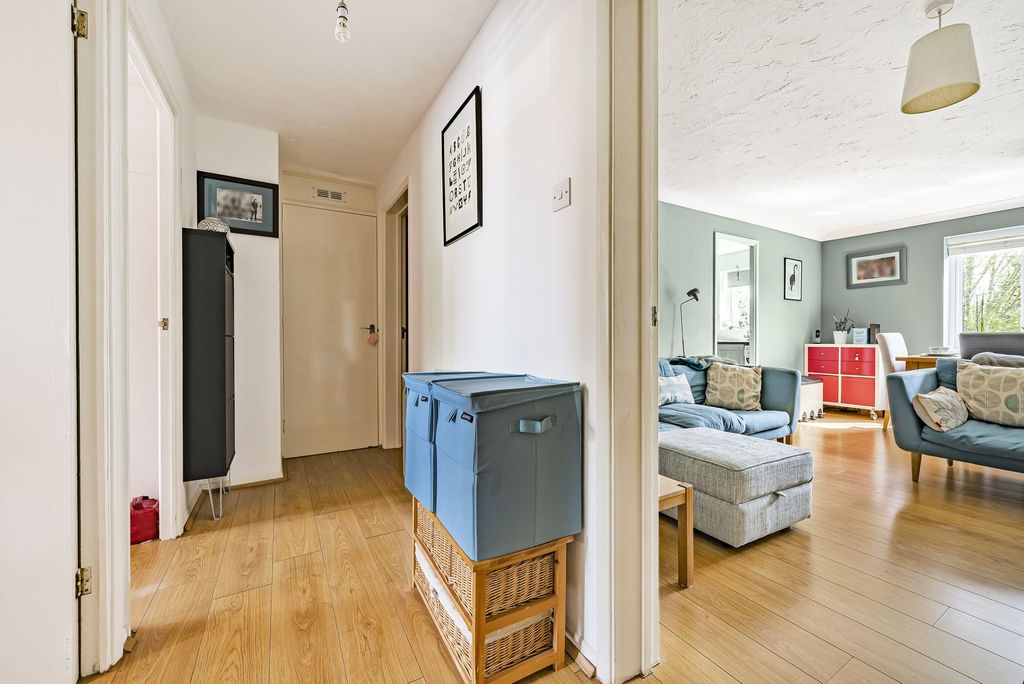 Property photo 3 of 21