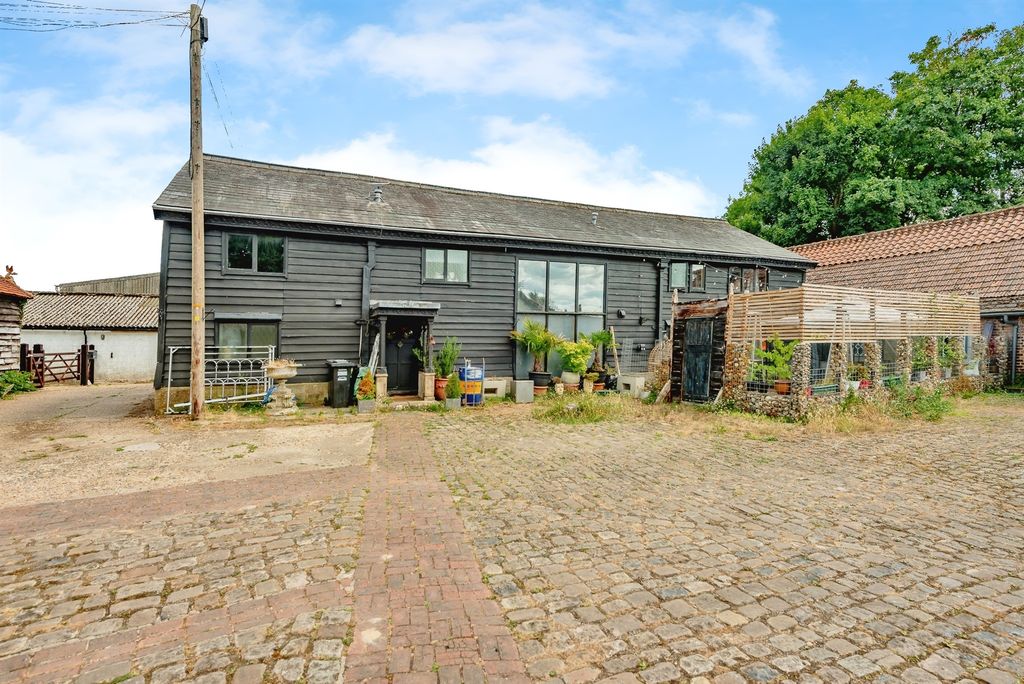 Property photo 1 of 26