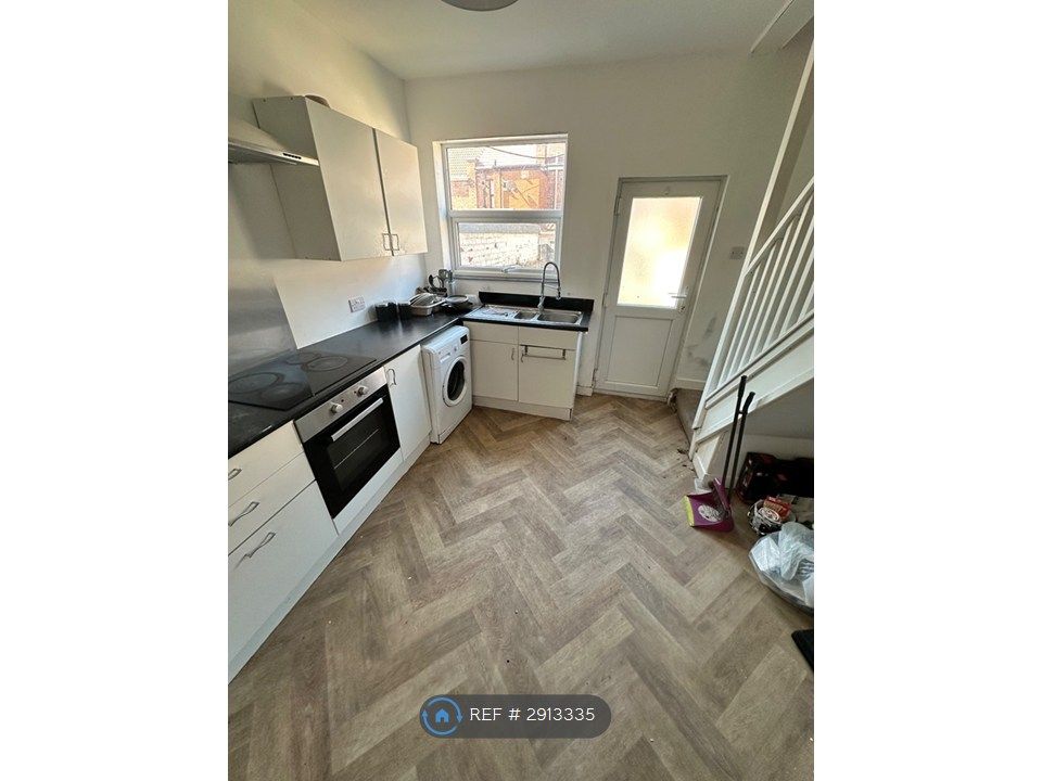 Property photo 3 of 13