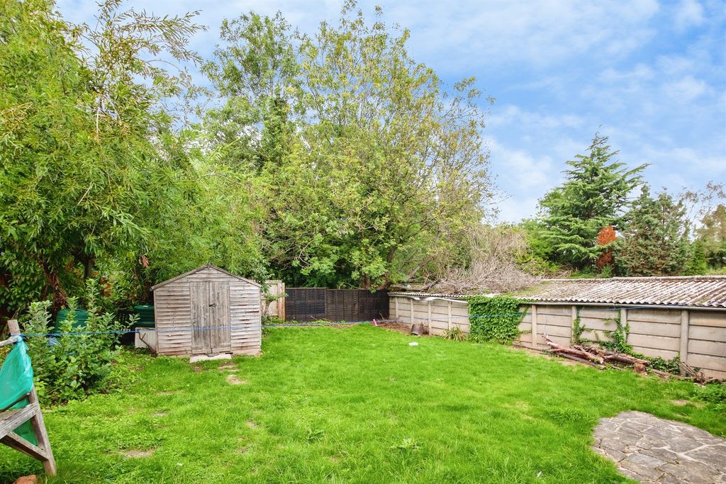 Property photo 2 of 16