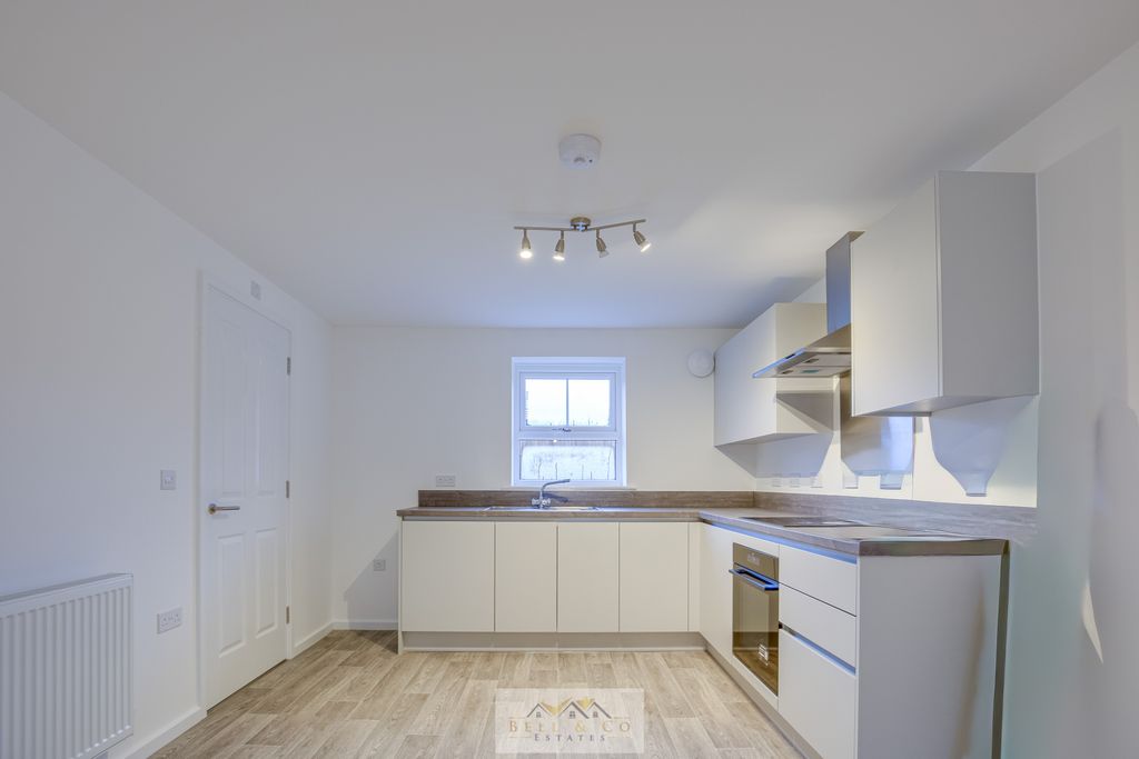 Property photo 3 of 19 Kitchen 1.3