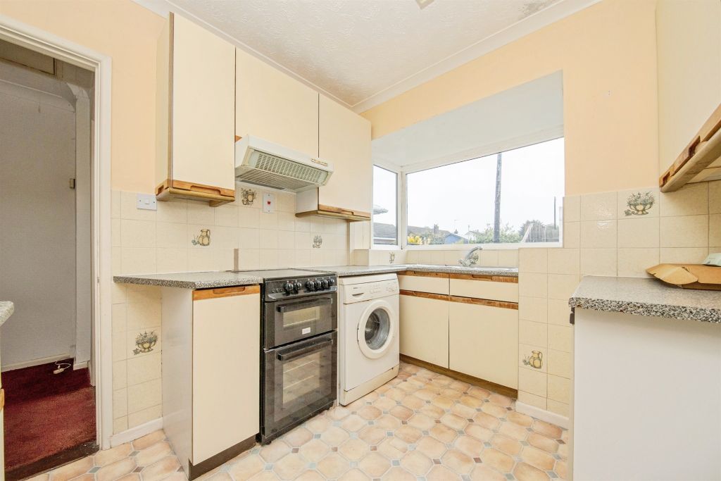 Property photo 3 of 12