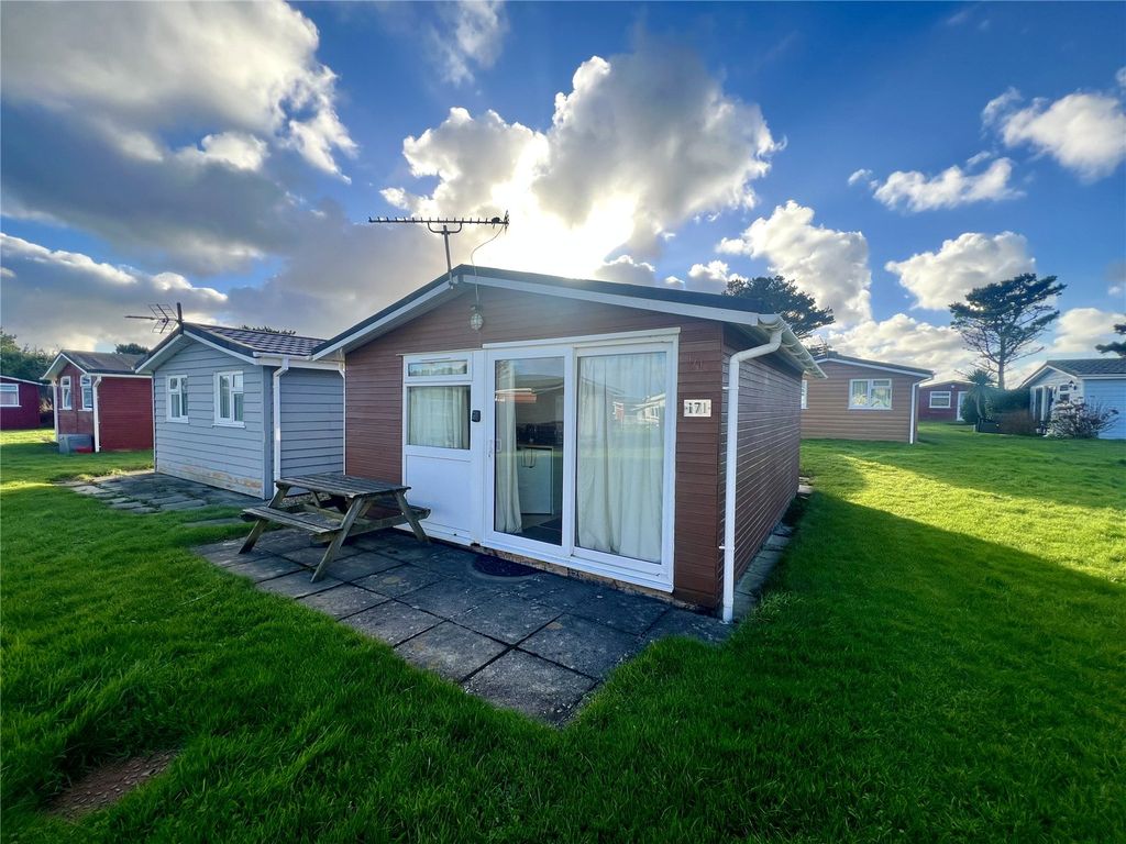 Property photo 2 of 13 Picture No. 15