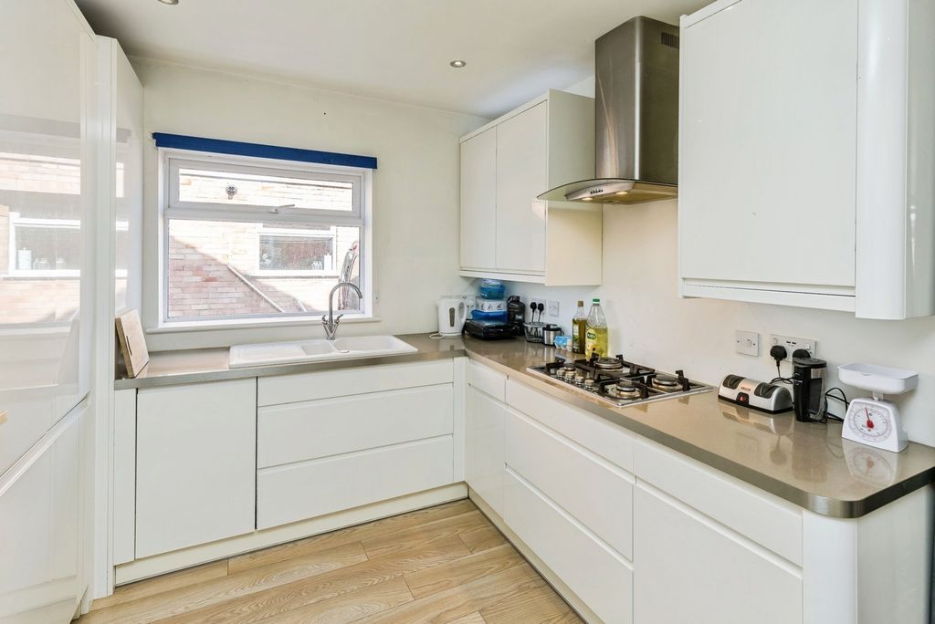 Property photo 2 of 14 Pbox-Img.Jpg