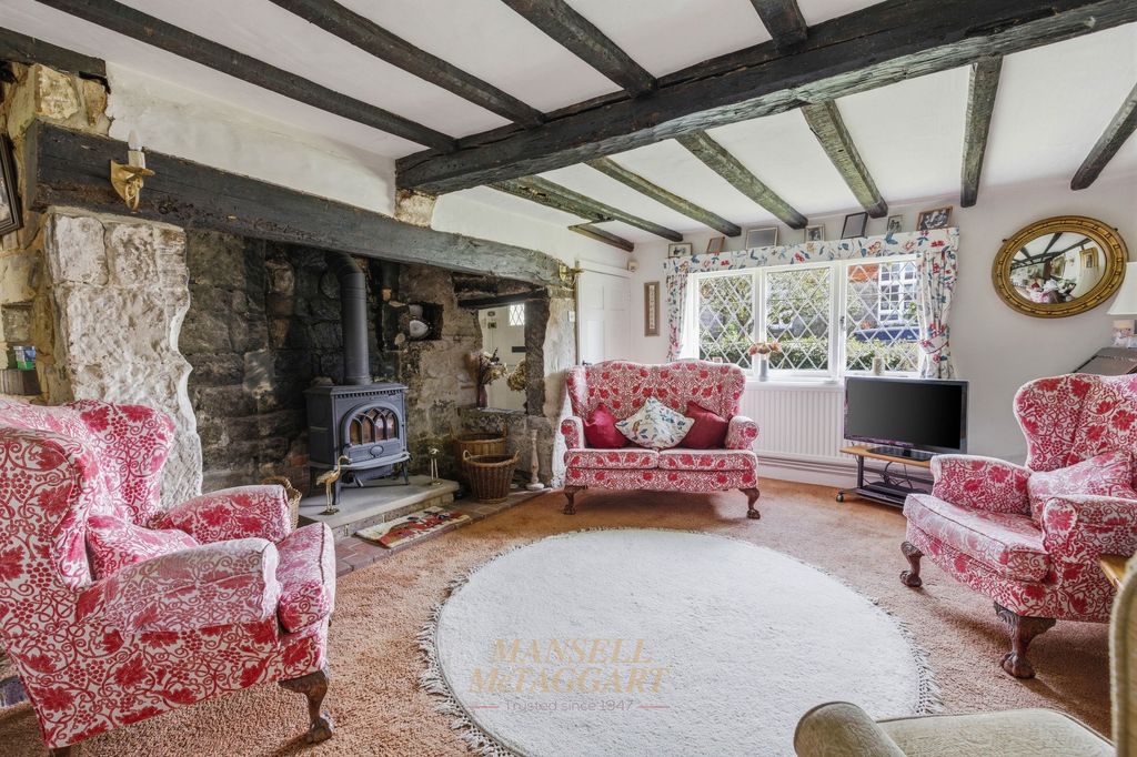 Property photo 2 of 26