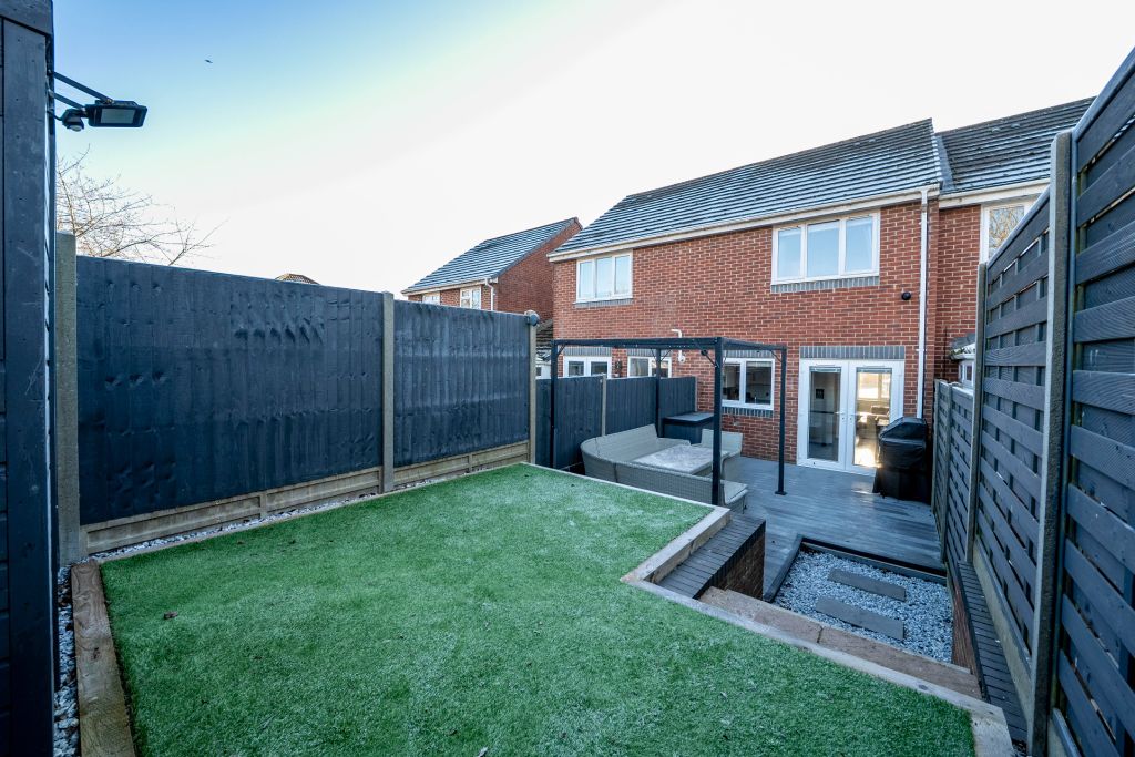 Property photo 2 of 23