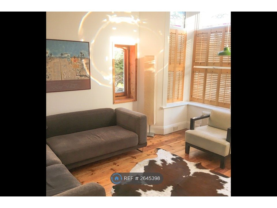 Property photo 3 of 35 Tv Room