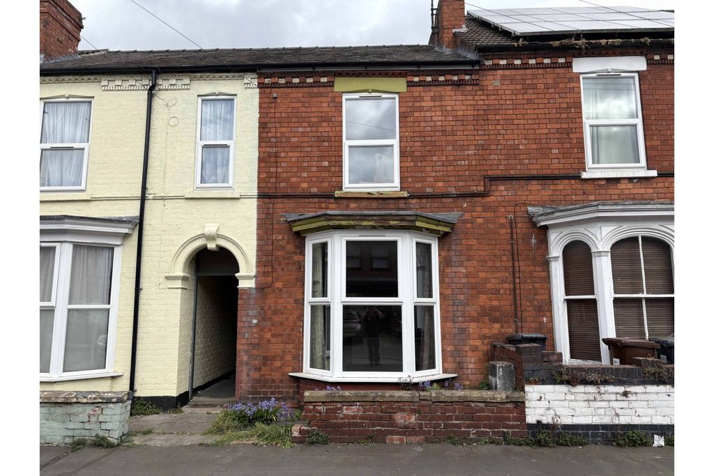 Property photo 1 of 27