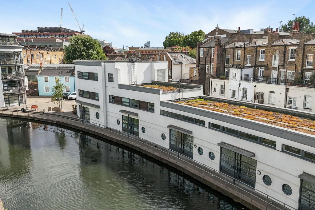 Property photo 2 of 13 MD-Pil-1Lawfordswharf-19.Jpg