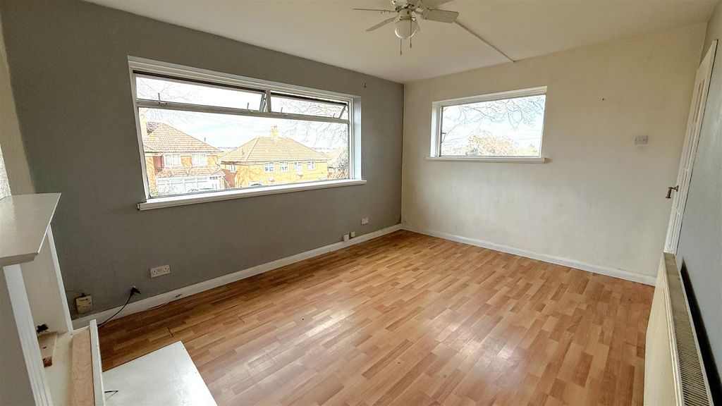 Property photo 3 of 17 Img_8446.Jpeg