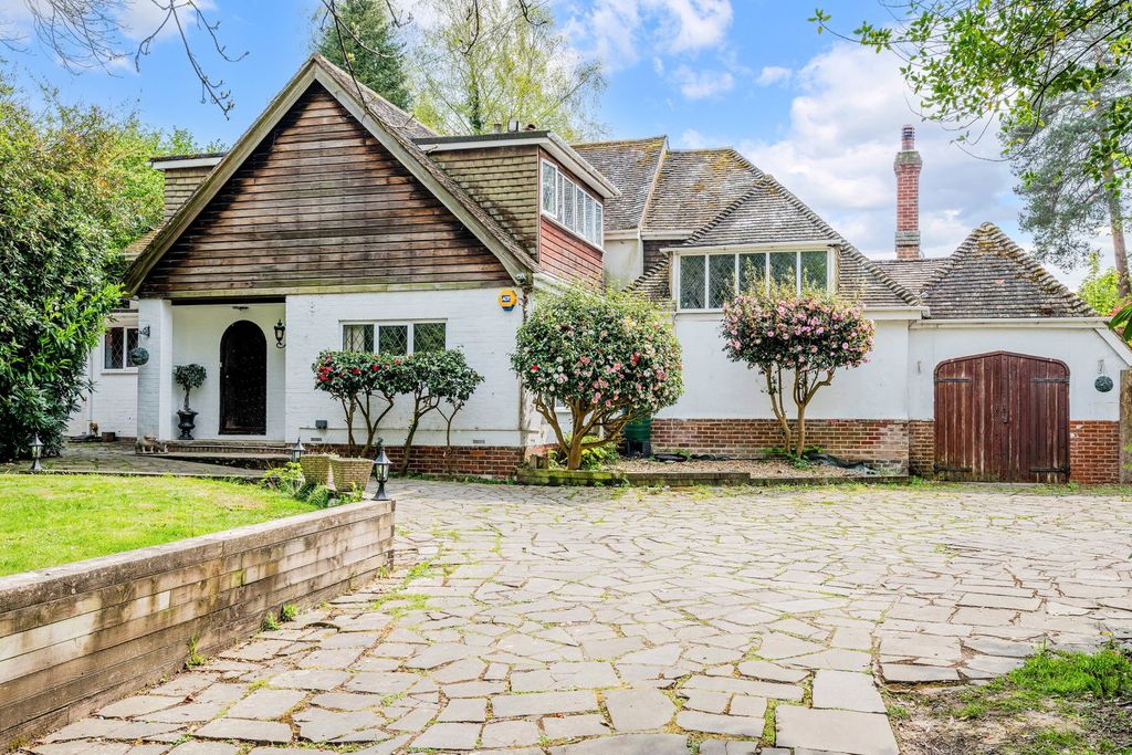 Property photo 1 of 24