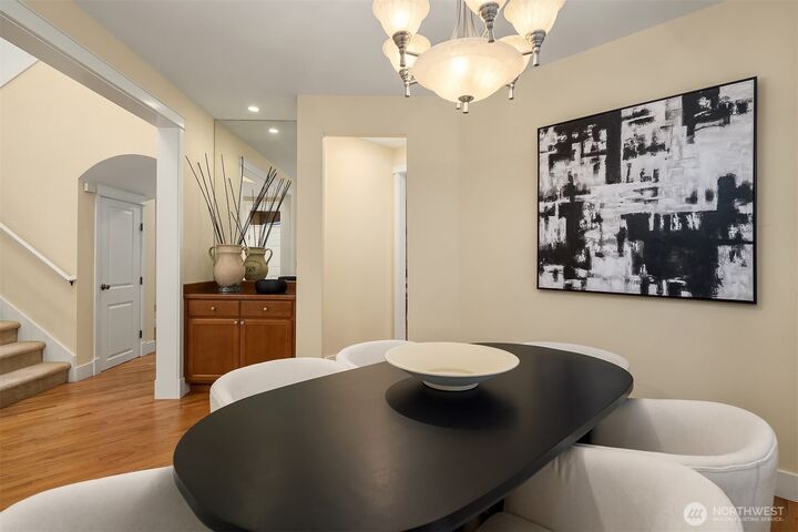 Property photo 3 of 38