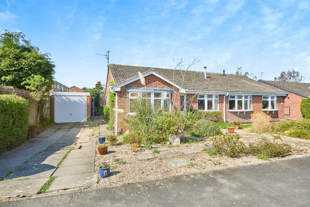 Property photo 1 of 17 Front