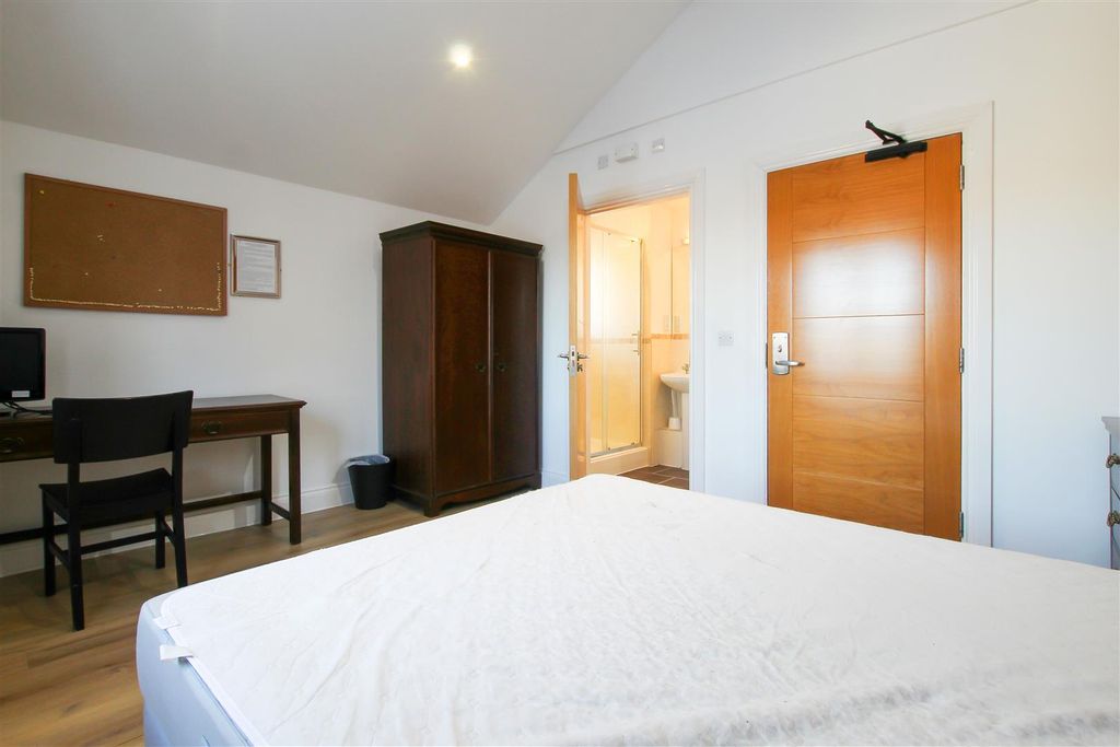 Property photo 3 of 8 Img_4275.Jpg