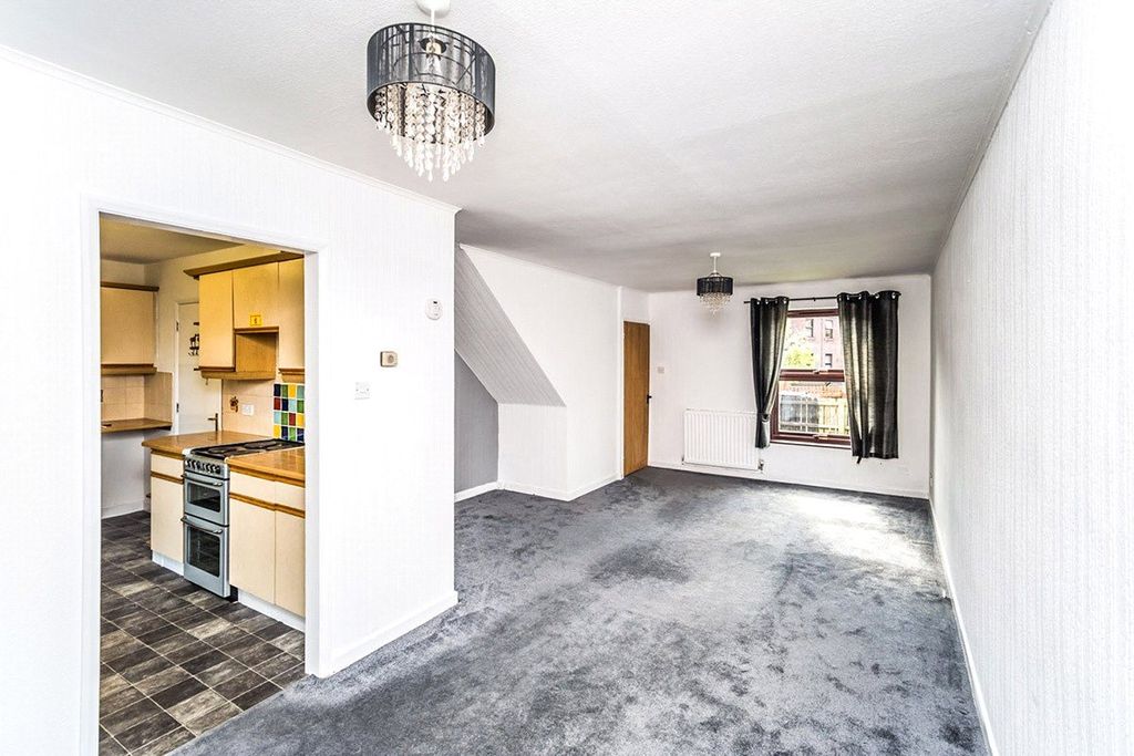 Property photo 2 of 8 Living/Dining Room