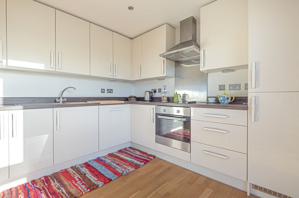 Property photo 3 of 17 Thumbnail_576474 (5)-1