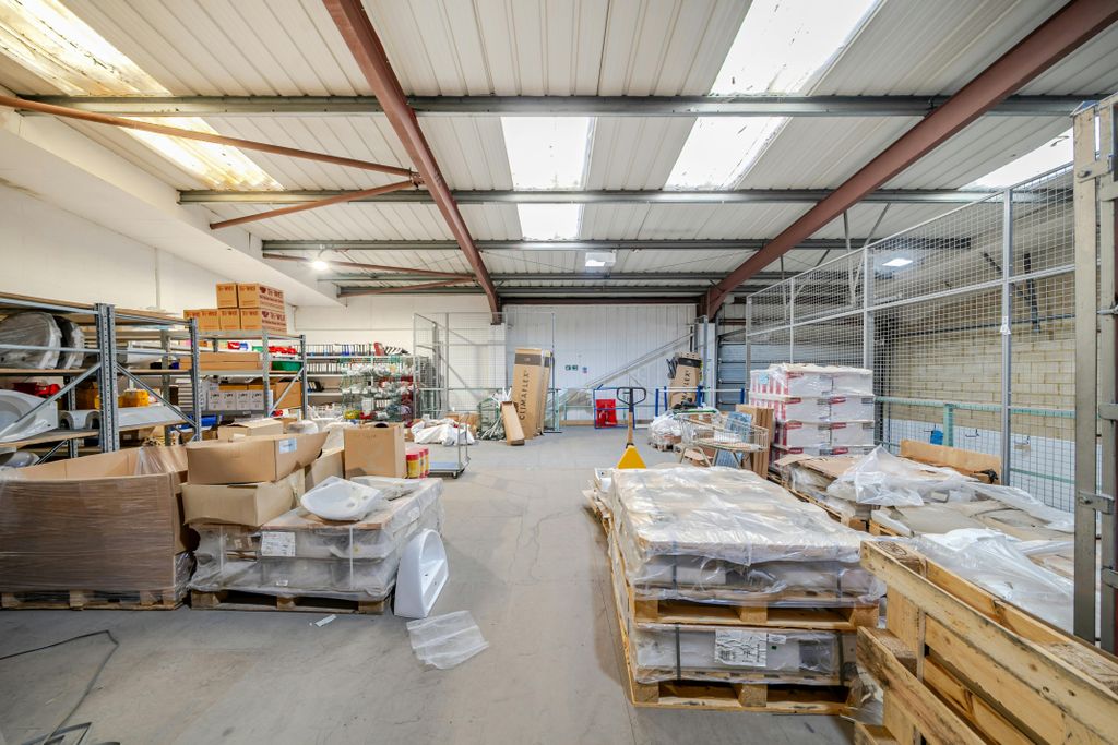 Property photo 3 of 10 13735493690B45c4981Bc.Jpg