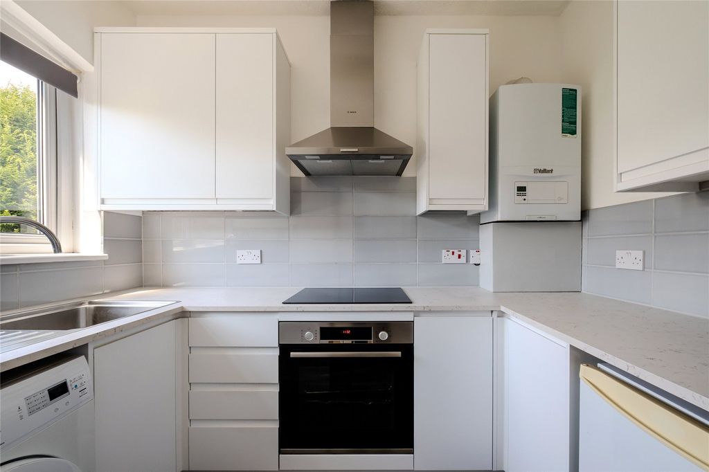 Property photo 3 of 8 Picture No. 06