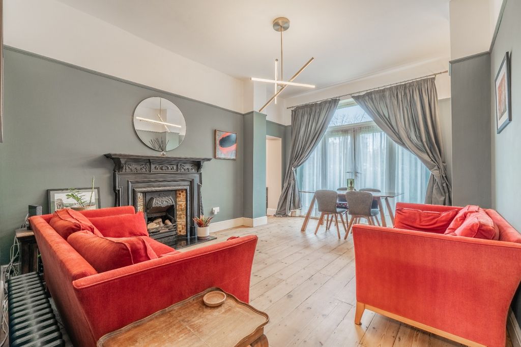 Property photo 2 of 34 4856143