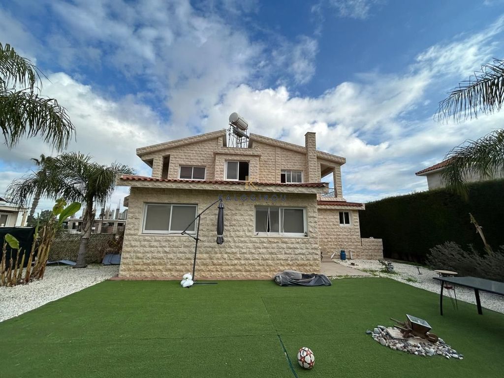 Property photo 3 of 34