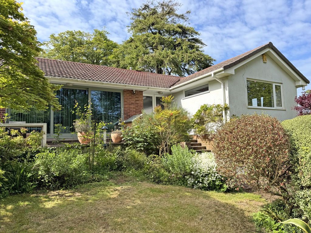 Property photo 1 of 20 Photo 13