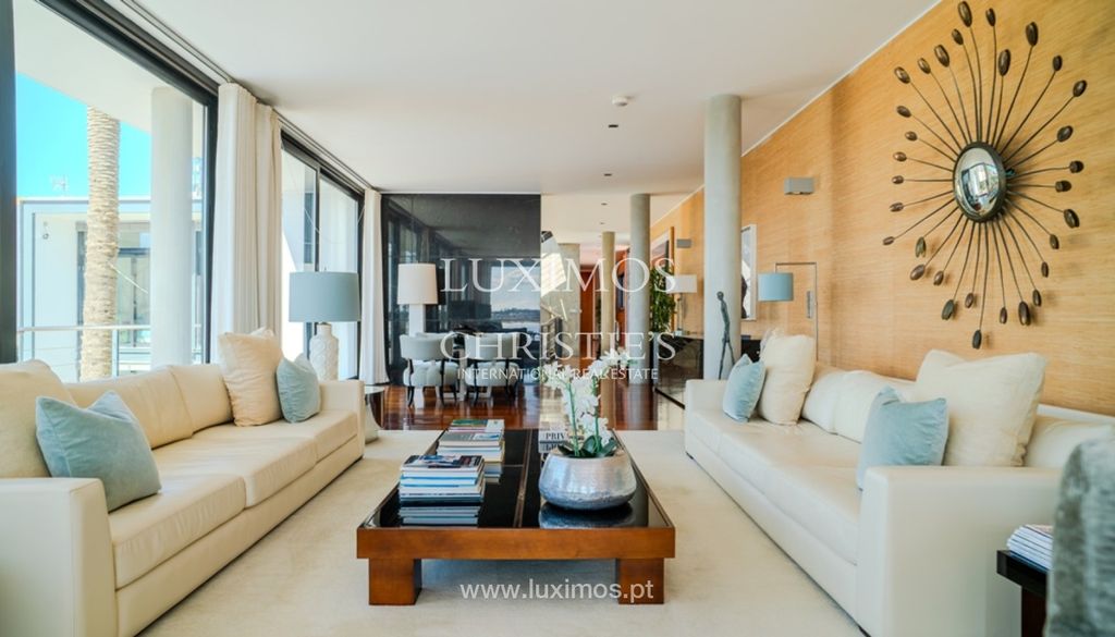 Property photo 3 of 45