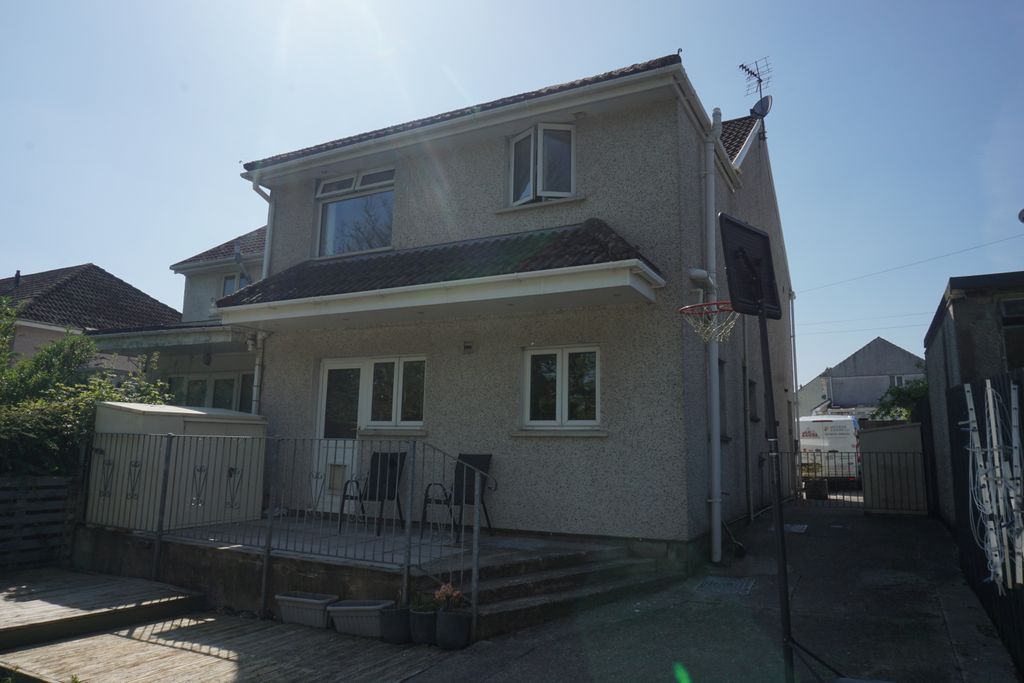 Property photo 2 of 26 5941E7863A695Bc7d9991F3F3Dcfca0Cb653Aaaf.Jpg